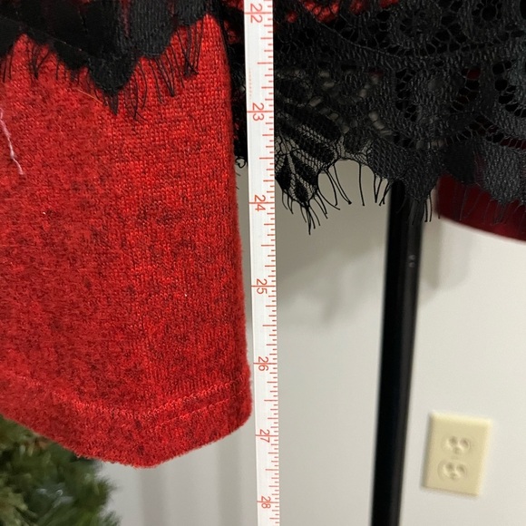 Red Asymmetrical Boxy Blouse with Black Lace Detail - Picture 3 of 6